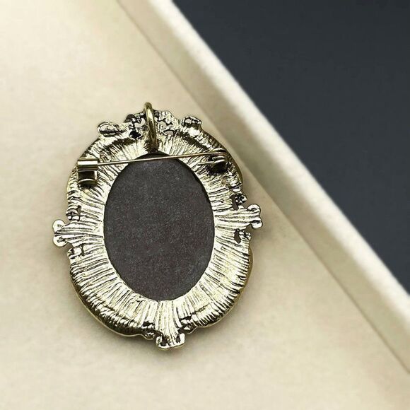 Yellow Gold with Diamond Crystal Victorian Lady Maiden Cameo Pin Back Brooch - Picture 5 of 7